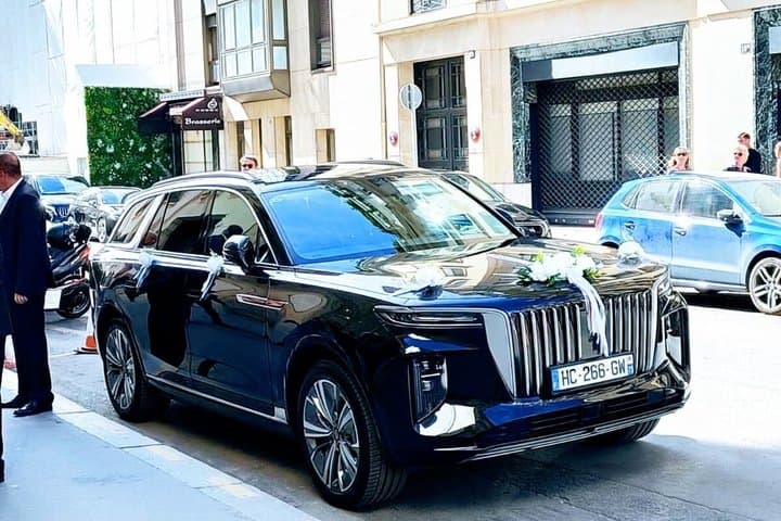 Private Luxury Chauffeur for Weddings and Photoshoots in Paris