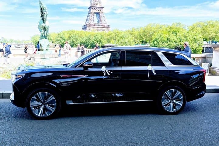 Private Luxury Chauffeur for Weddings and Photoshoots in Paris