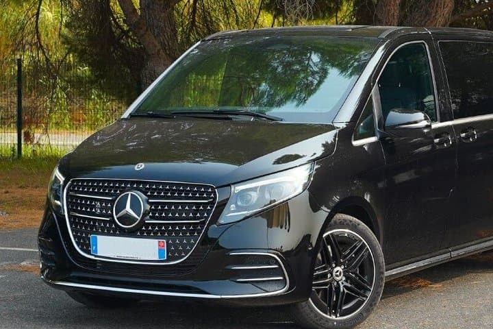 Nice Airport Private Transfer to French Riviera Destinations