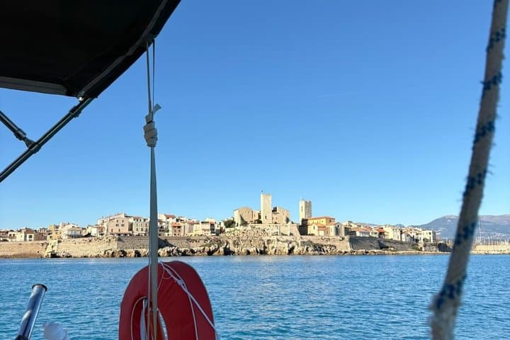 3-hour mini cruise to Antibes and the Bay of Angels