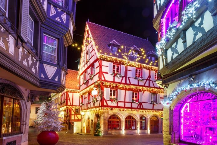 Strasbourg Photoshoot with Local Christmas Lights and Markets