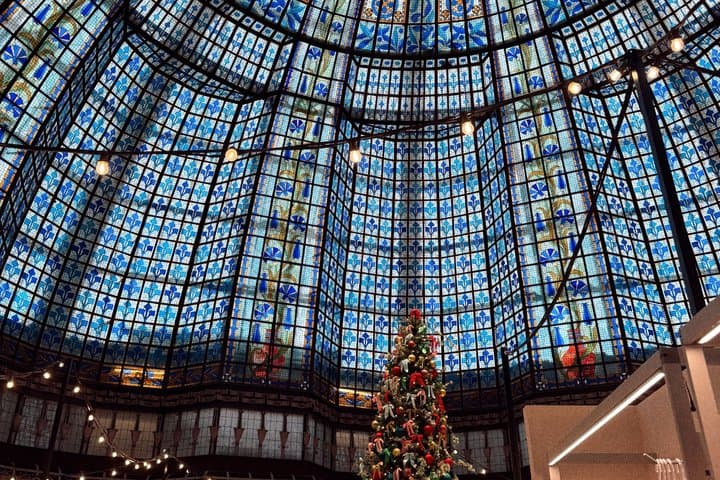 Paris Christmas Walking Tour