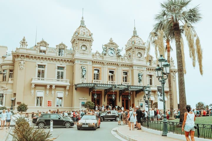 Monaco Shore with Changing of the Guard Private Excursion