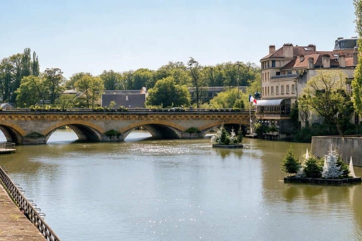 Hello Metz Private 2 Hour Intro City Walk with Local Guide