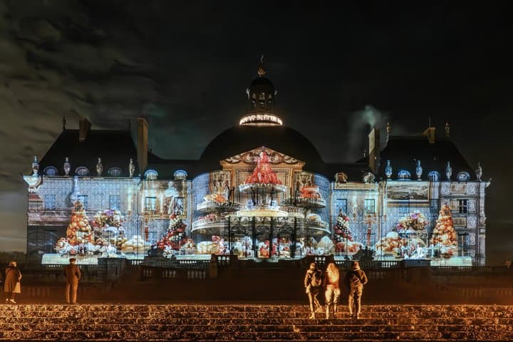 Christmas in Paris Chauffeur Driven Tour Vaux le Vicomte Castle