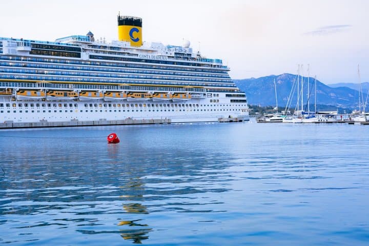 Marseille Private Driver Custom Shore Excursion 4 to 8 Hours
