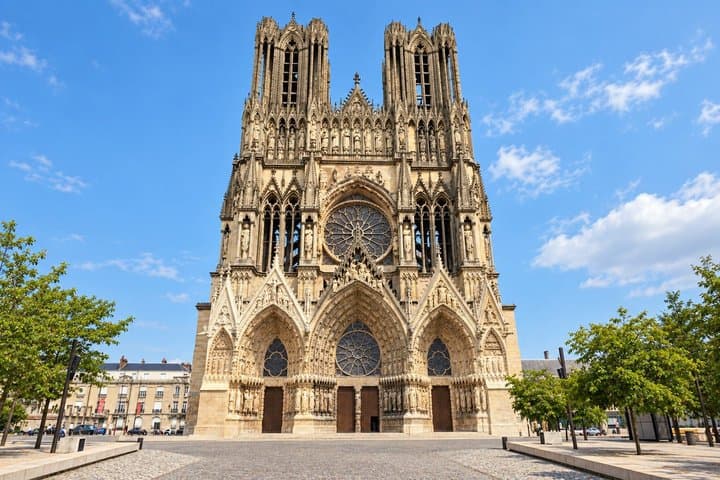 Reims City Walk Experience