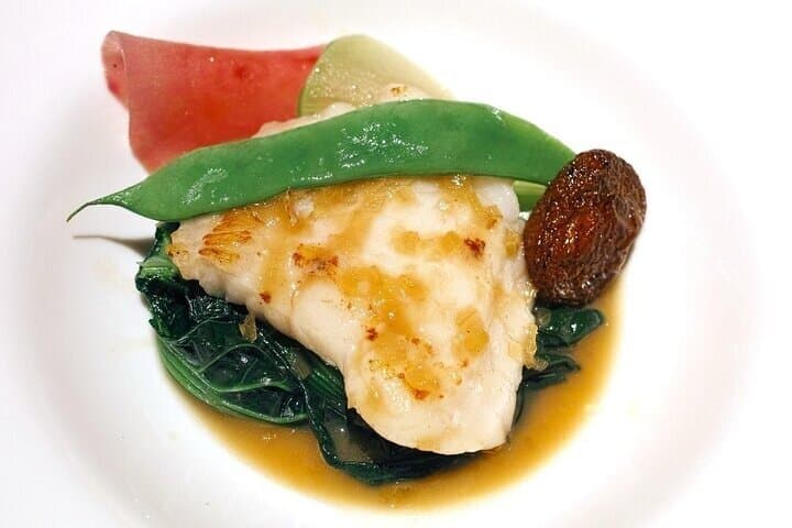 Paris Bus Tour Gourmet French Cuisine Fine Dining and Sightseeing