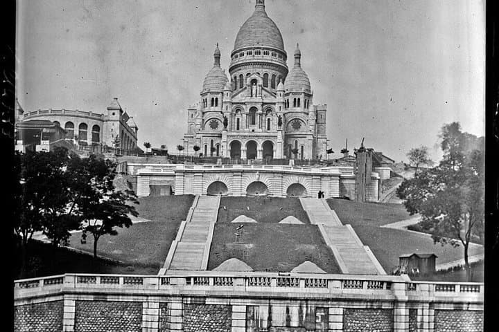 Paris 1929 Self-Guided Historical Mystery and Outdoor Escape Game