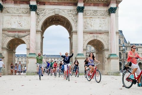 Highlights of Paris Bike Tour w/ a Local Guide (English or Dutch)