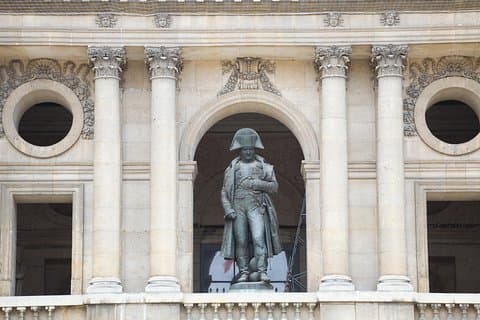 Napoleon Walking Tour in Paris