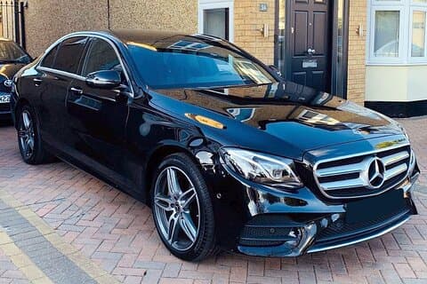 Bordeaux Airport Transfers: Bordeaux to Bordeaux Airport BOD in Business Car