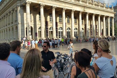 Walking city tour (rates from 1 to 5 p and from 6 to 10 people)
