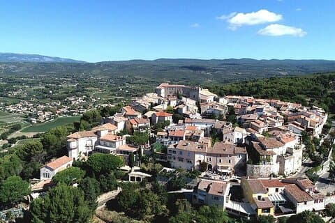 2 Best Villages of Var Region and Wine Tasting from Sanary port