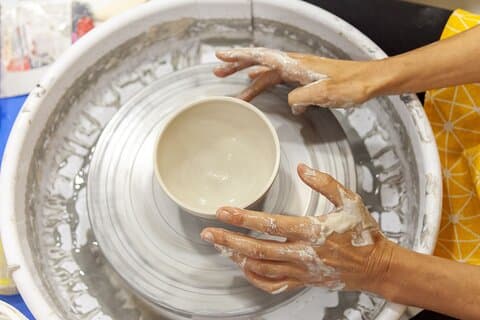 Introduction to Filming EN Ceramic Pottery in Paris
