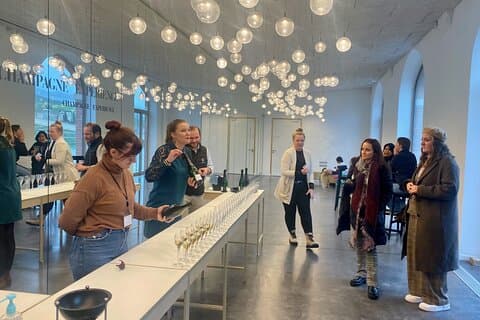 Champagne tasting at Pressoria