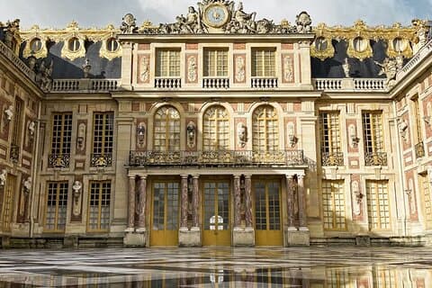 Round private transfer from Paris to Versailles