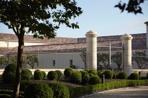 Signature visit of the Castle of Fieuzal