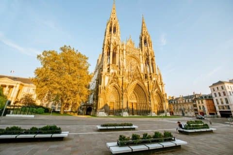 Rouen Old Town Self Guided Walking Tour with an App