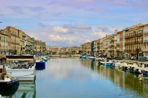 Sète Canals & Wine Heritage – Private Boat Tour