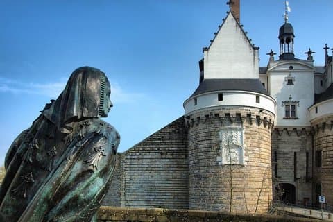 Guided tour of Nantes Discover the historic centre