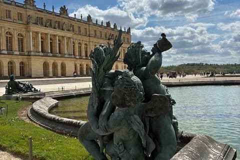 Versailles guided tour Trianon Gardens and entrance to the Castle