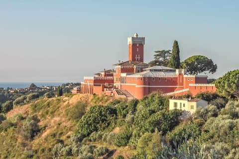 Nice Countryside Wine Tour with Château de Crémat Tasting