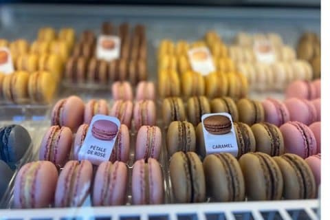 Notre-Dame Guided Tour and Macarons at a Parisian Patisserie