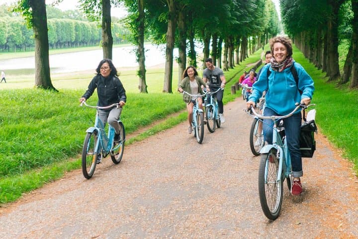 Versailles Bike Tour with Skip the Line Entrance to the Palace