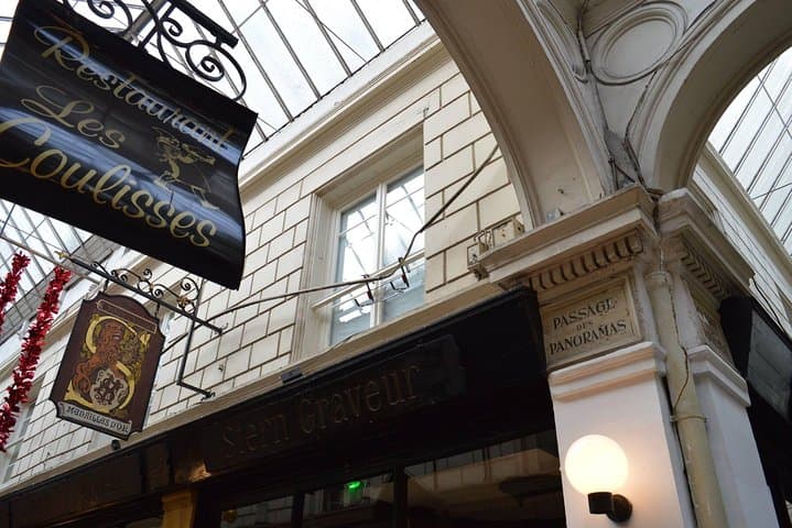 Private Covered Passages & Palais Royal Gardens 2-Hour Tour