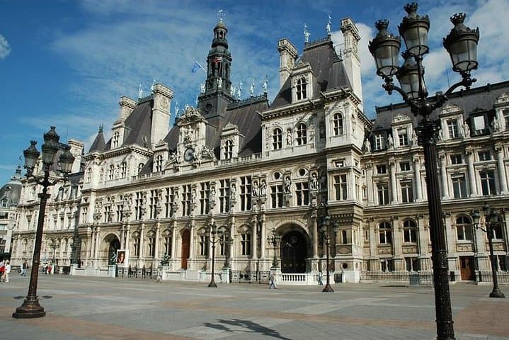 Explore Le Marais like a local - Private walking tour