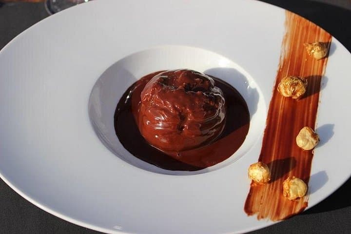 Paris Bustronome Gourmet Sightseeing Lunch on a Panoramic Bus
