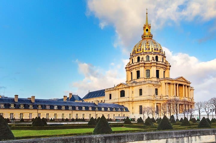 Skip the line Invalides Dome Louis XIV and Napoleon Tour 8ppl Max