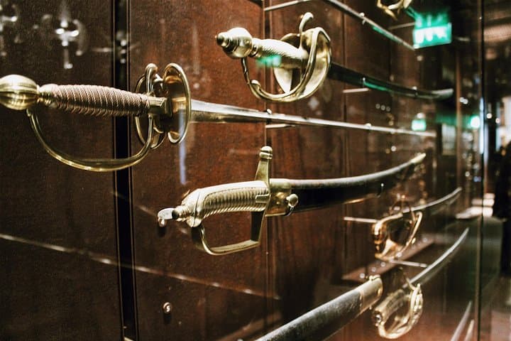 Skip the line Les Invalides War Museum Exclusive Guided Tour