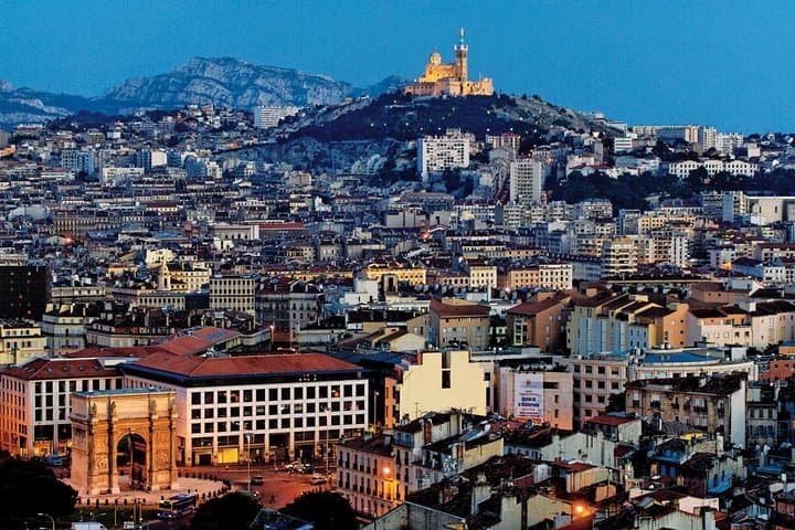 Private 4-hour Tour of Marseille with driver and guide