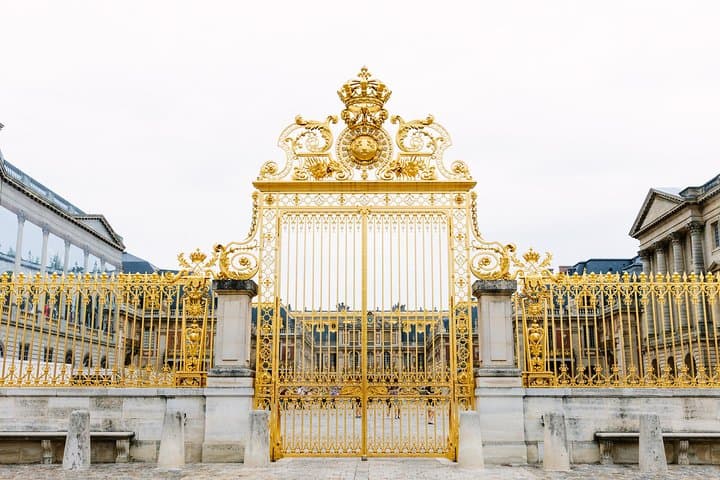 Versailles Château and Gardens Walking Tour