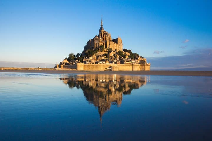 Mont Saint Michel Guided Day Trip with Abbey Entry from Paris