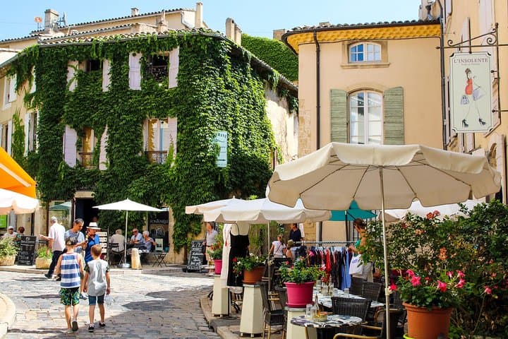 Lourmarin village