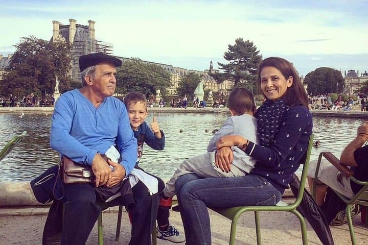 Family-friendly walking tours with us.