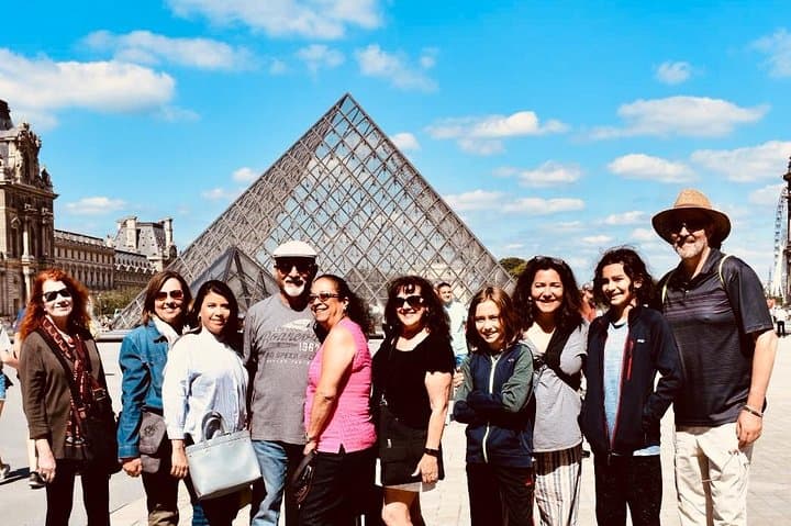 The Great Paris Layover: Private Tour with optional car upgrade