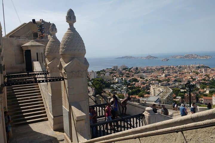 Guided Tour in Marseille: Vieux Port & Old City
