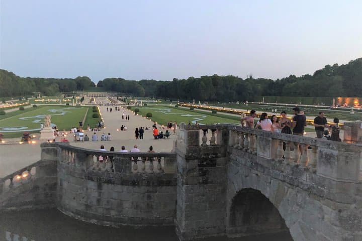 VAUX-LE-VICOMTE- private day-trip (pickup and dropoff at/to your hotel in Paris)