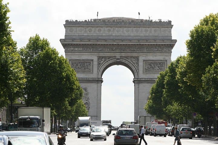 Private Paris Landmarks & Hidden Gems Tour