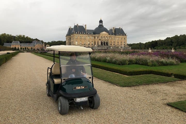 VAUX-LE-VICOMTE- private day-trip (pickup and dropoff at/to your hotel in Paris)