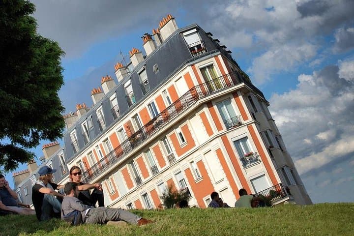 Paris: Montmartre & Sacré Coeur Private Walking Tour