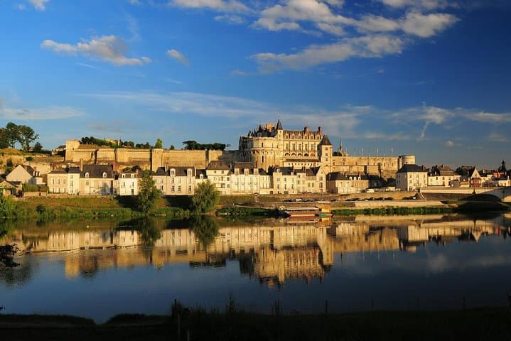 Private Loire Valley Castles with Minivan