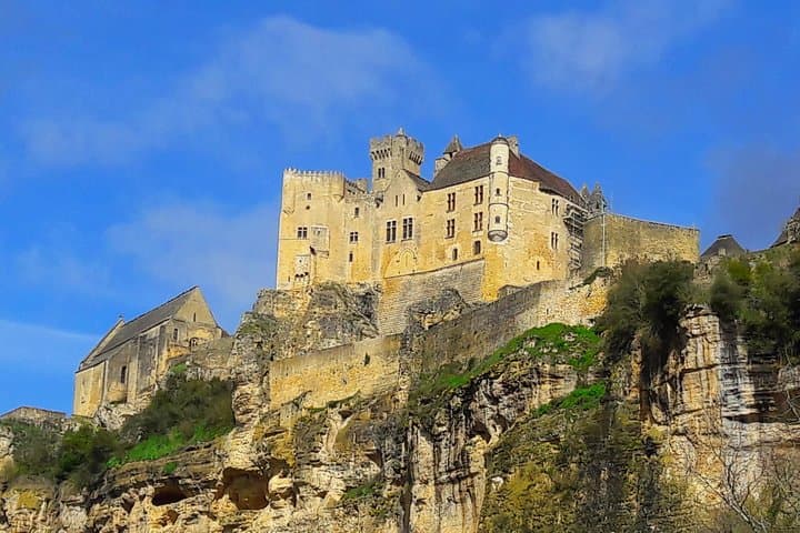 Sarlat : Private Tour to Dordogne Valley by Exploreo24