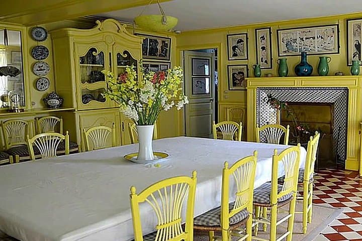 Private 5-hour Round Transfer to Giverny, Claude Monet museum from Paris