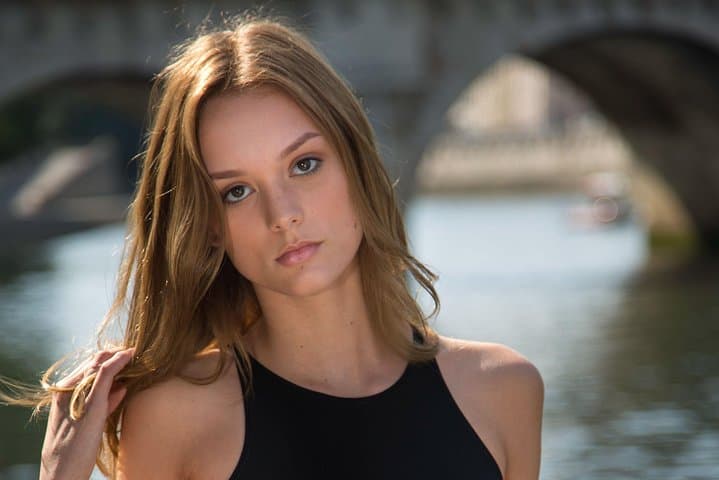 Photoshoot in Paris Centre for solo travellers
