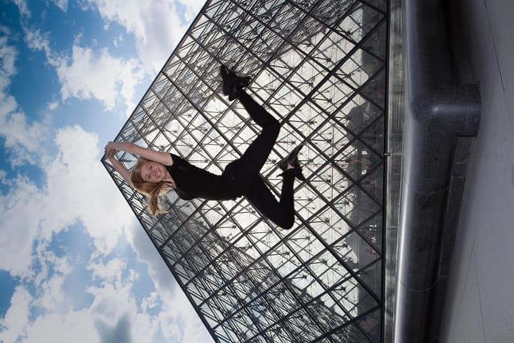 Photoshoot in Paris Centre for solo travellers
